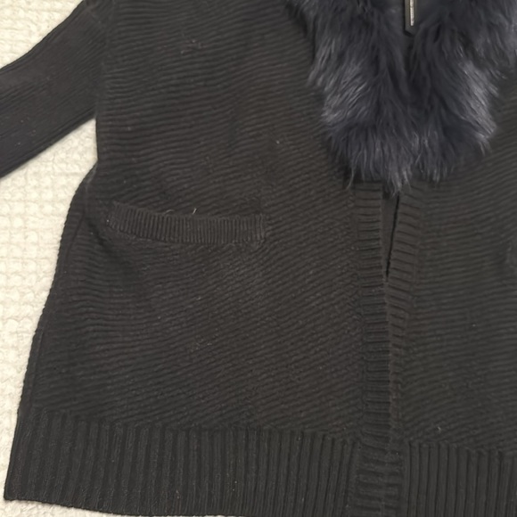 Club Monaco Cashmere Cardigan - Picture 3 of 4